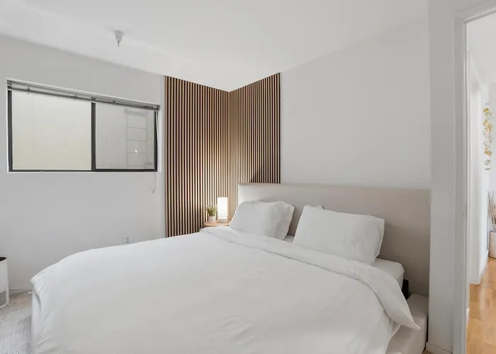 Bright Spacious & Comfortable Hayes Valley Condo
