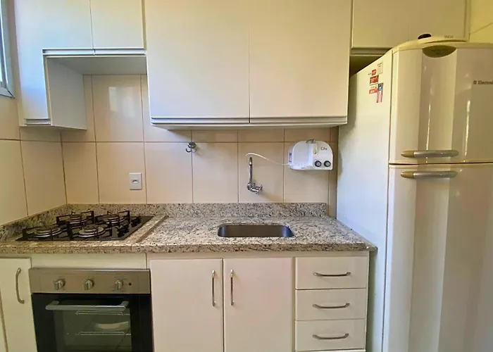 Excelente Apartamento Climatizado em Jacaraipe