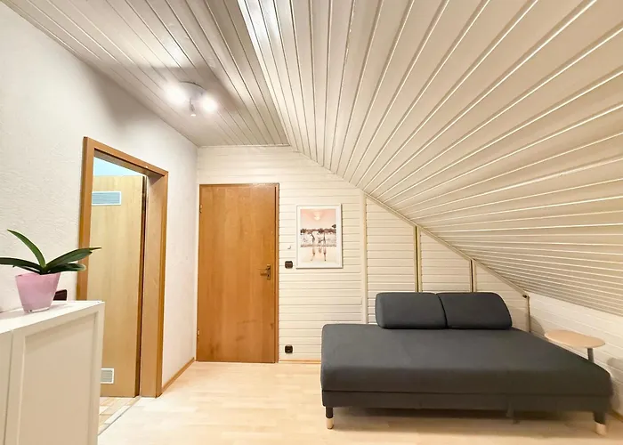 H&H Home - Quite And Cosy Apartment Near Park And City In Sindelfingen