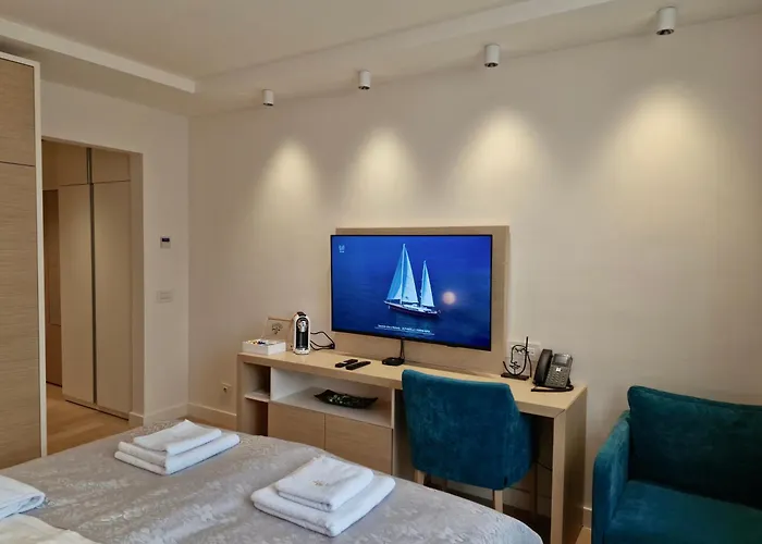Luxury Apartments & Studios By Central
