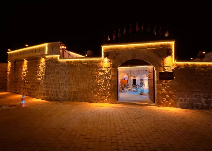 ŞAHMERAN HOTEL&Cafee