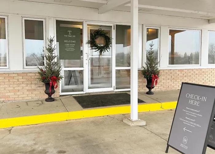 The Trail Inn - Slayton, Mn - Hwy 59