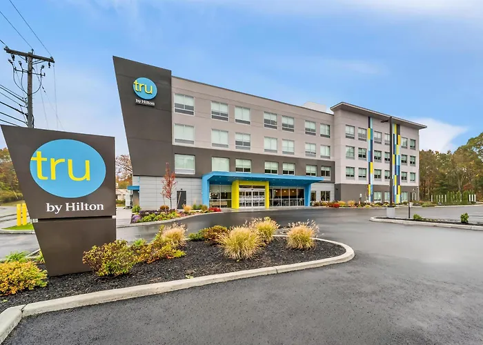 Tru By Hilton Brockton