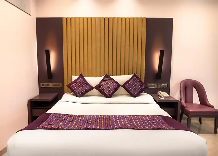 Hotel Royal Palace Jalgaon