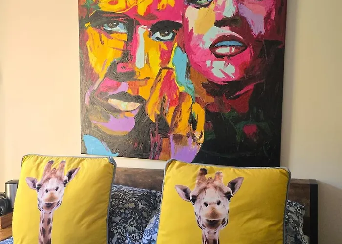 Family Room - The Unicorn Hotel
