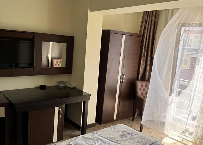 Alya Otel