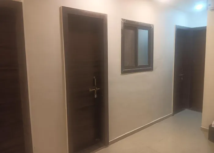 Hotel Kulswamini In