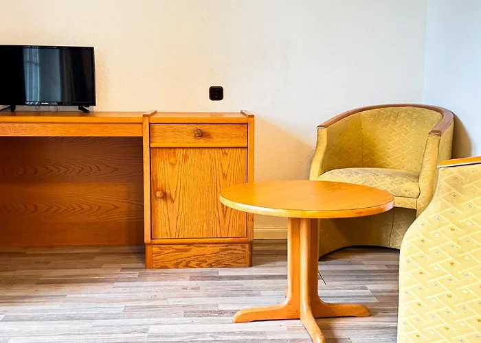 Cozy Ground Floor Retreat In Marx - 33-1