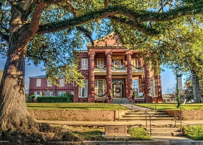 Magnolia Hall - The Britton Suite - King Suite