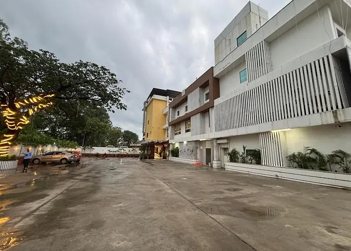 The Skyland Hotel And Restaurant