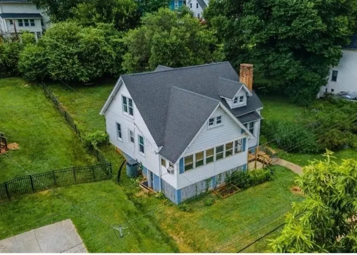 Charming Apartment At Lynchburg