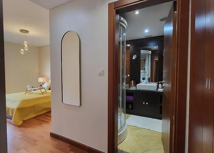 Spacious 2Br Near Odivelas Metro With Balcony