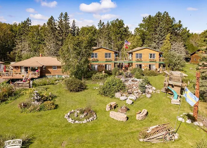 Relaxing Getaway Surrounded By Nature & Beauty