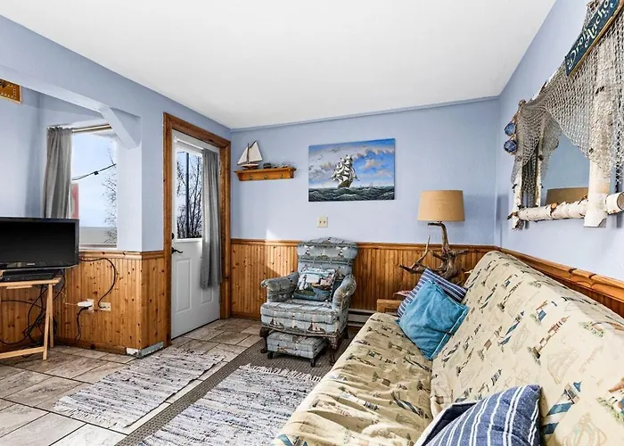 Great Lakes Suite Innongitchegumee