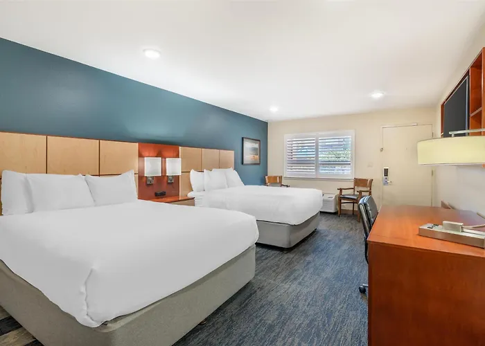 Best Western Plus Clocktower Inn