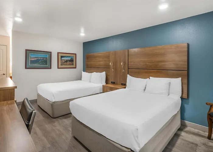 Best Western Plus Clocktower Inn