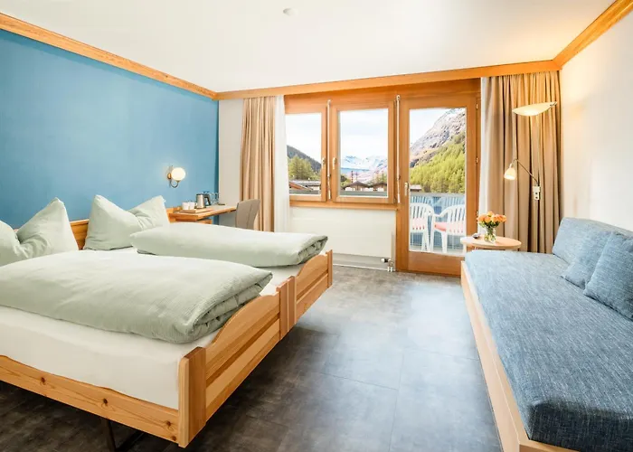 Ski-In/Ski-Out Hotel Sport