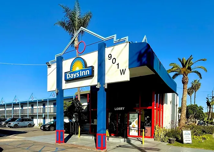 Days Inn By Wyndham Los Angeles Lax Airport Stadium Area
