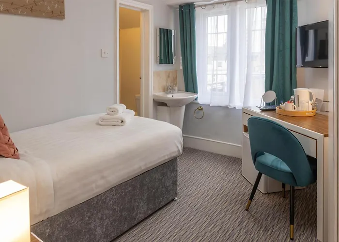 Best Western The Plough Hotel