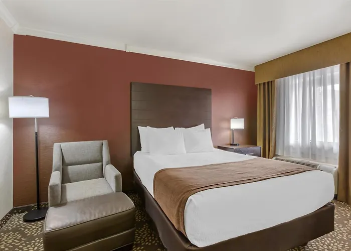 Best Western Innsuites Tucson Foothills Hotel & Suites
