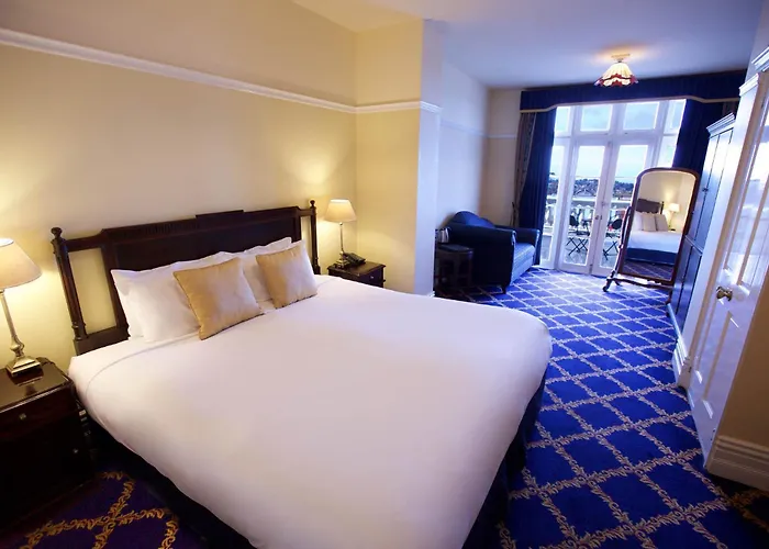 Carrington Hotel