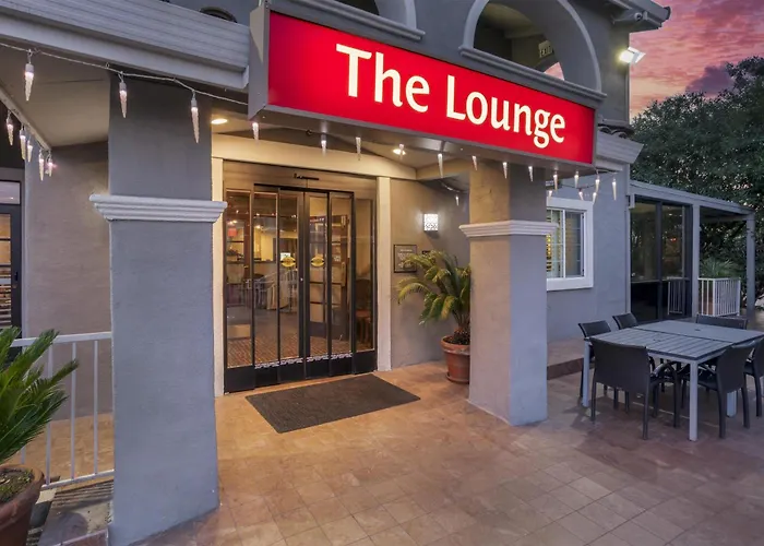 Best Western Plus Brookside Inn