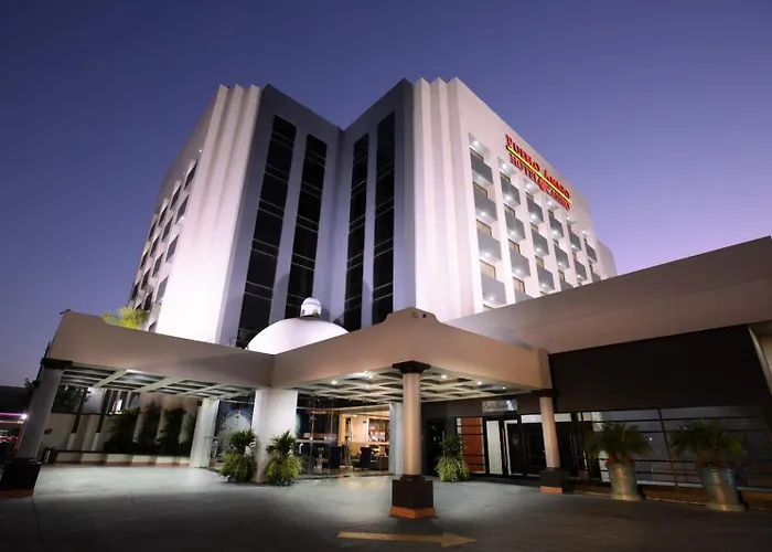 Pueblo Amigo Hotel Plaza Y Casino