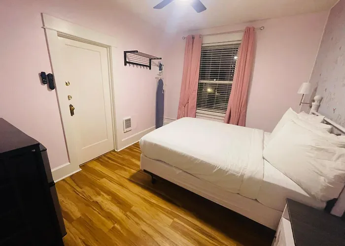 Americas Best Value Inn Royal Carriage Jamestown