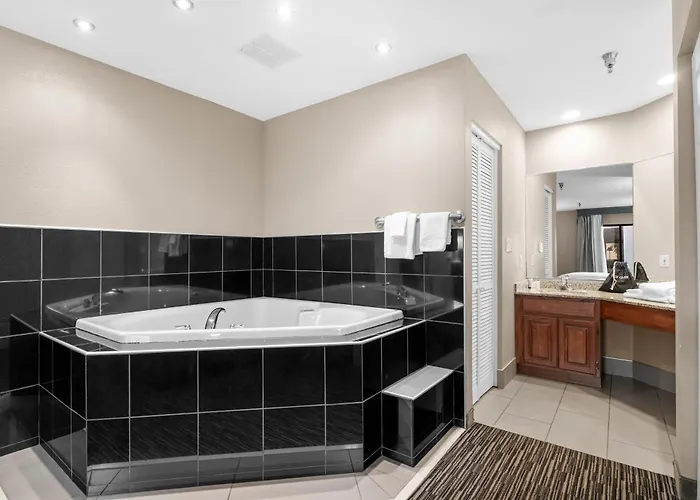 Best Western Courtview Hotel