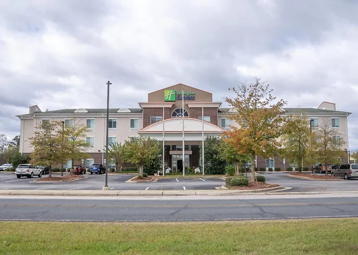 Holiday Inn Express Pembroke By Ihg