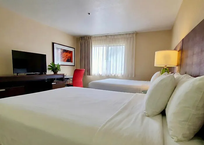 Red Lion Hotel Rogue Regency Medford Airport