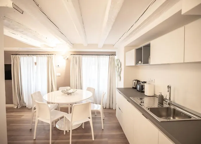 Hotel Vis A Vis