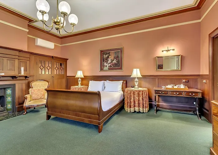 The Clifton Motel