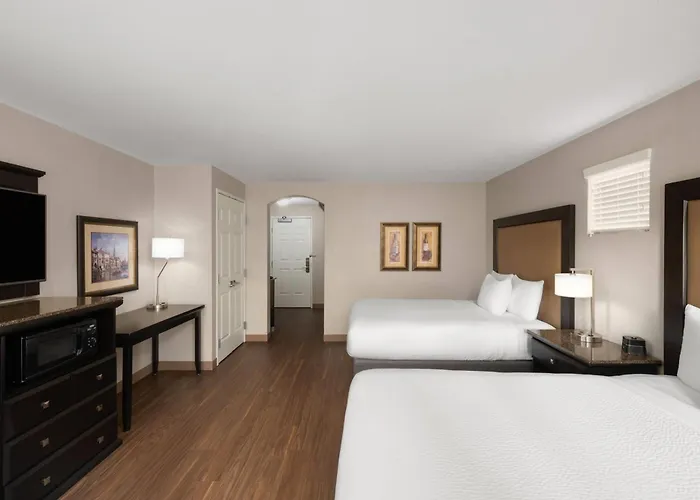 La Quinta By Wyndham Paso Robles