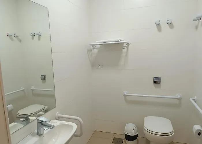 Hotel Gaph Maringa - Economico Mini Resort - Urbano - Corporativo