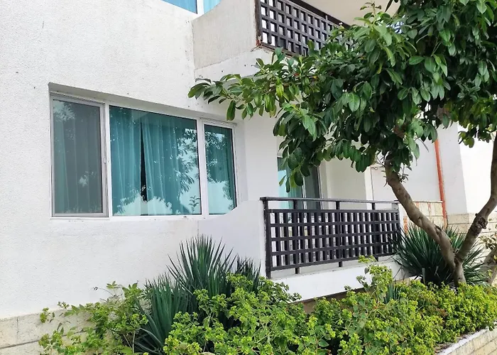 Hotel Oasis - Beach Access