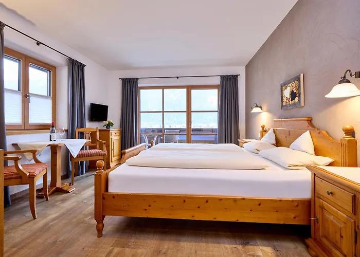 Hotel Landhaus Sonnenbichl Mittenwald