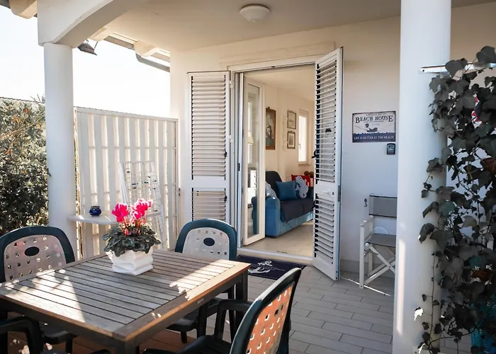 Danio Beach House