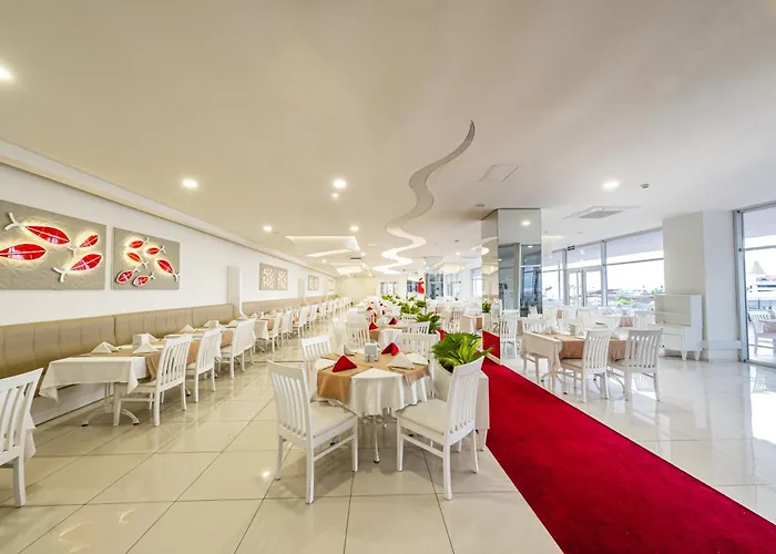 Laguna Beach Alya Resort & Spa