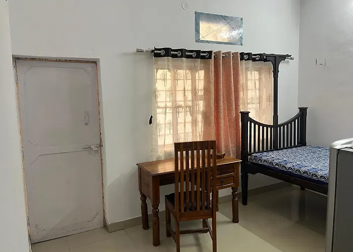 Nadya Homestay For Female & Family