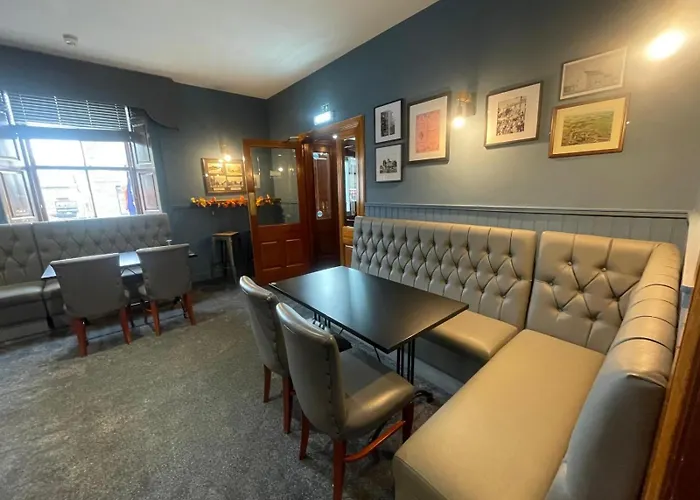 The Square Kintore