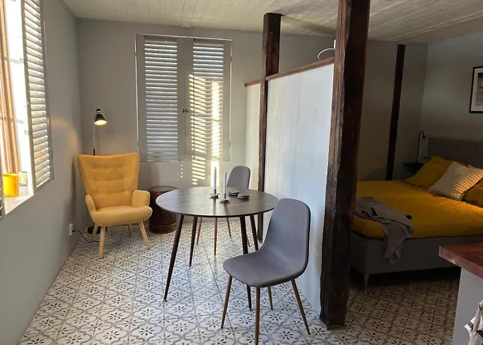 Ladugardens Pub & Sal
