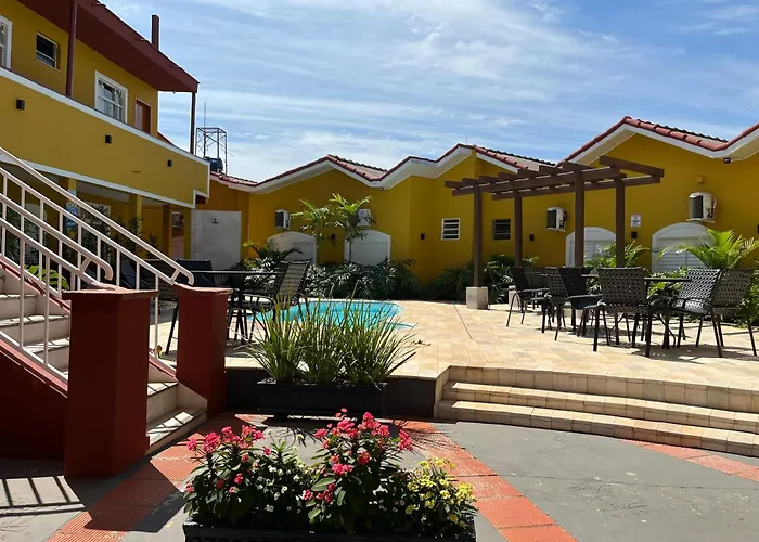 Kanoa Hotel