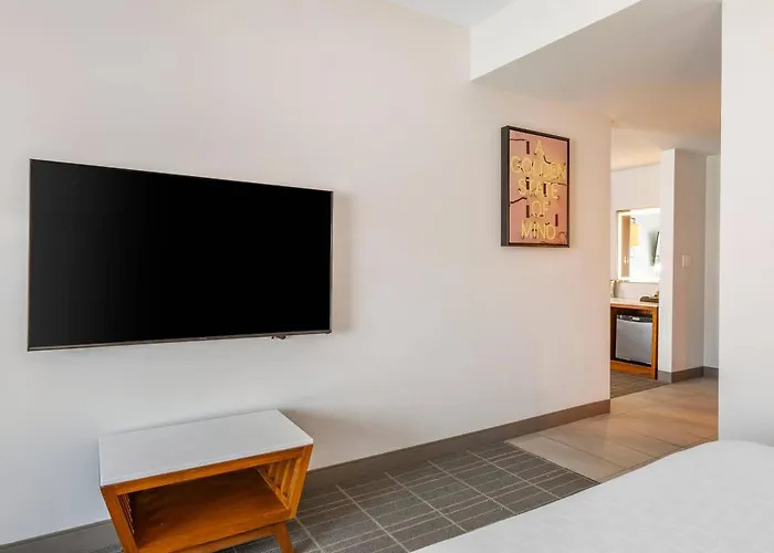 Cambria Hotel Lax