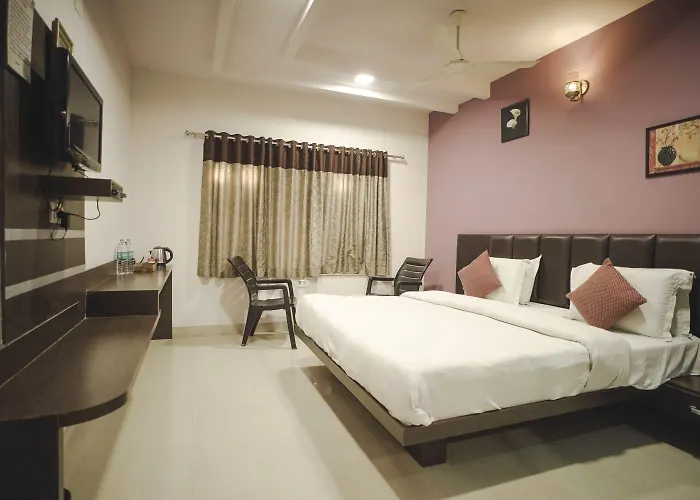 Hotel Ashapura Palace