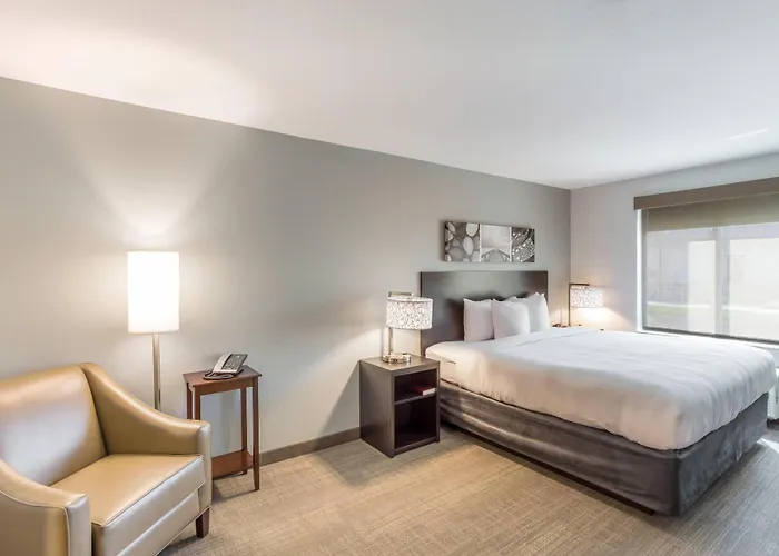 Mainstay Suites Logan Ohio-Hocking Hills