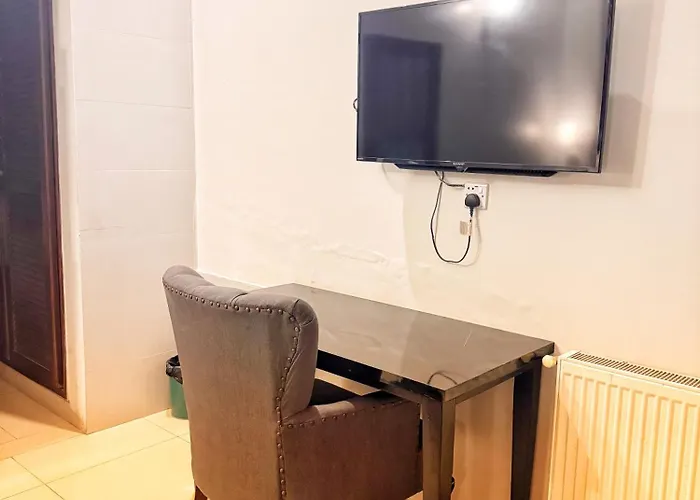 Reina Boutique Hotel - G9