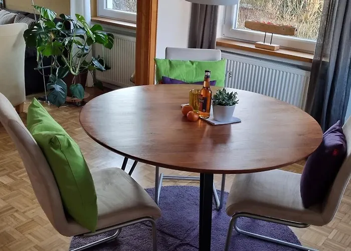Stadtnahe Wohnung mit kl.Balkon und Parkplatz