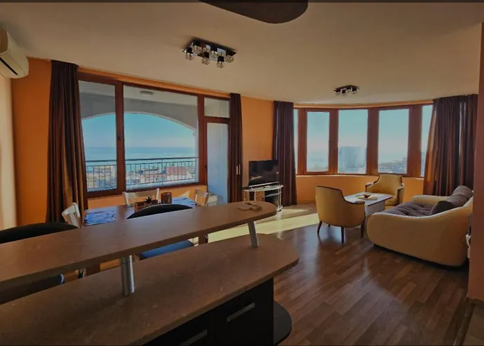 Sea Panorama Apartments Golden sands