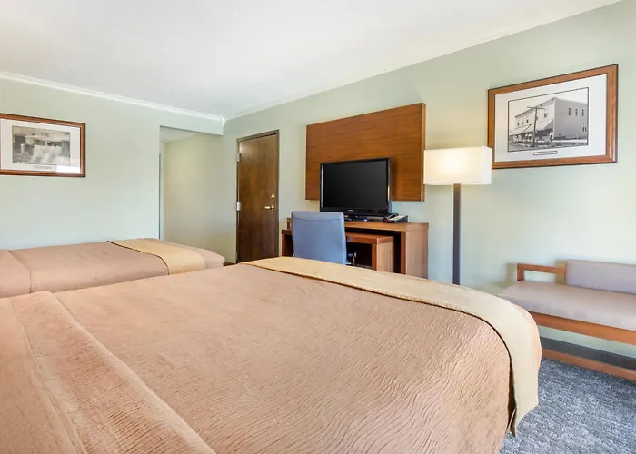 Best Western Plus Ahtanum Inn
